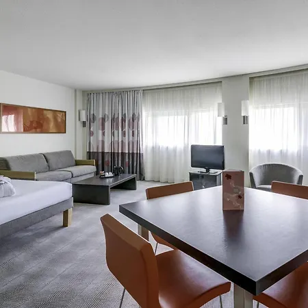 Novotel Paris Orly Aéroport Hotel 4*