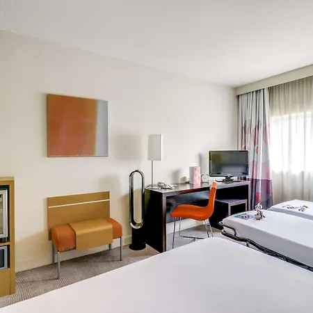 Novotel Paris Orly Aeroport Hotel 4*