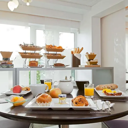 Novotel Paris Orly Aeroport Hotel 4*