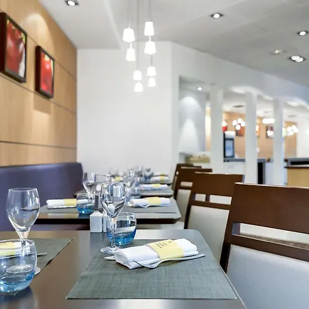 Hotel Novotel Paris Orly Aeroport 4*