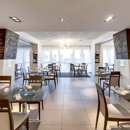 Novotel Paris Orly Aeroport 4*
