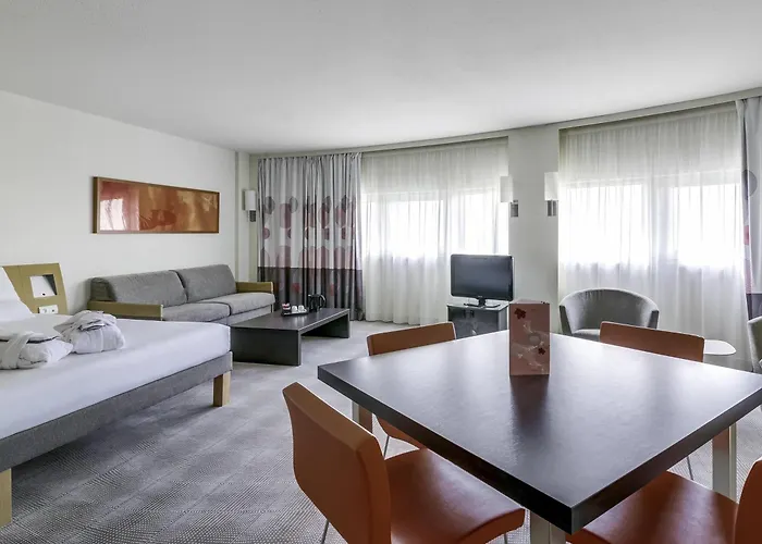 Novotel Paris Orly Aéroport Hotel 4*