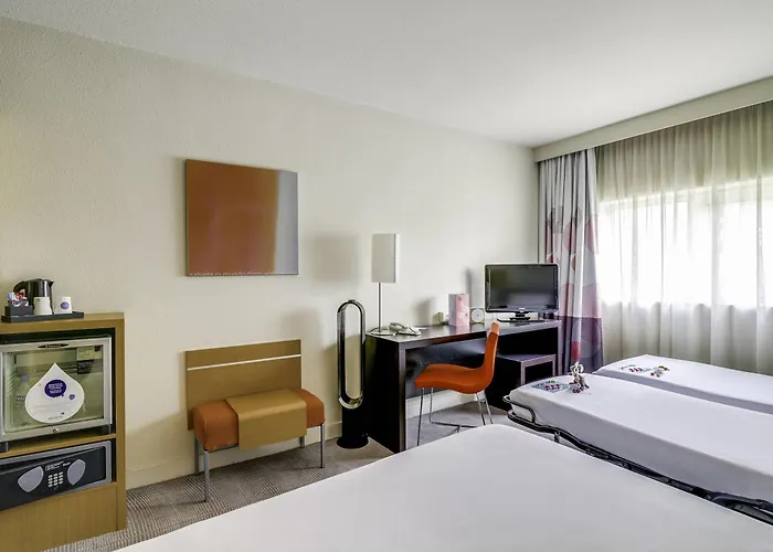 Hotel Novotel Paris Orly Aéroport 4*