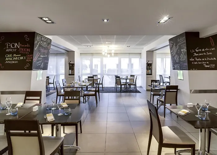 Hotel Novotel Paris Orly Aéroport 4*