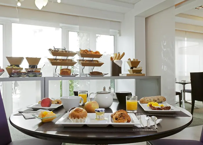 Hotel Novotel Paris Orly Aéroport 4*